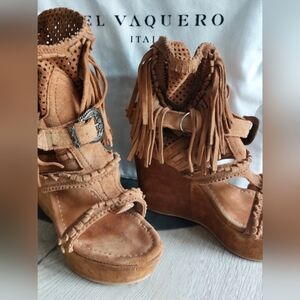 🚫sold🚫Size 37 El Vaquero EUC Wedge Sandals